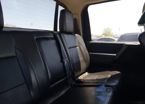 2012 Nissan Titan Pro-4X/S/Sl/Sv z USA, uszkodzony, nr VIN 1N6AA0EC3CN330627